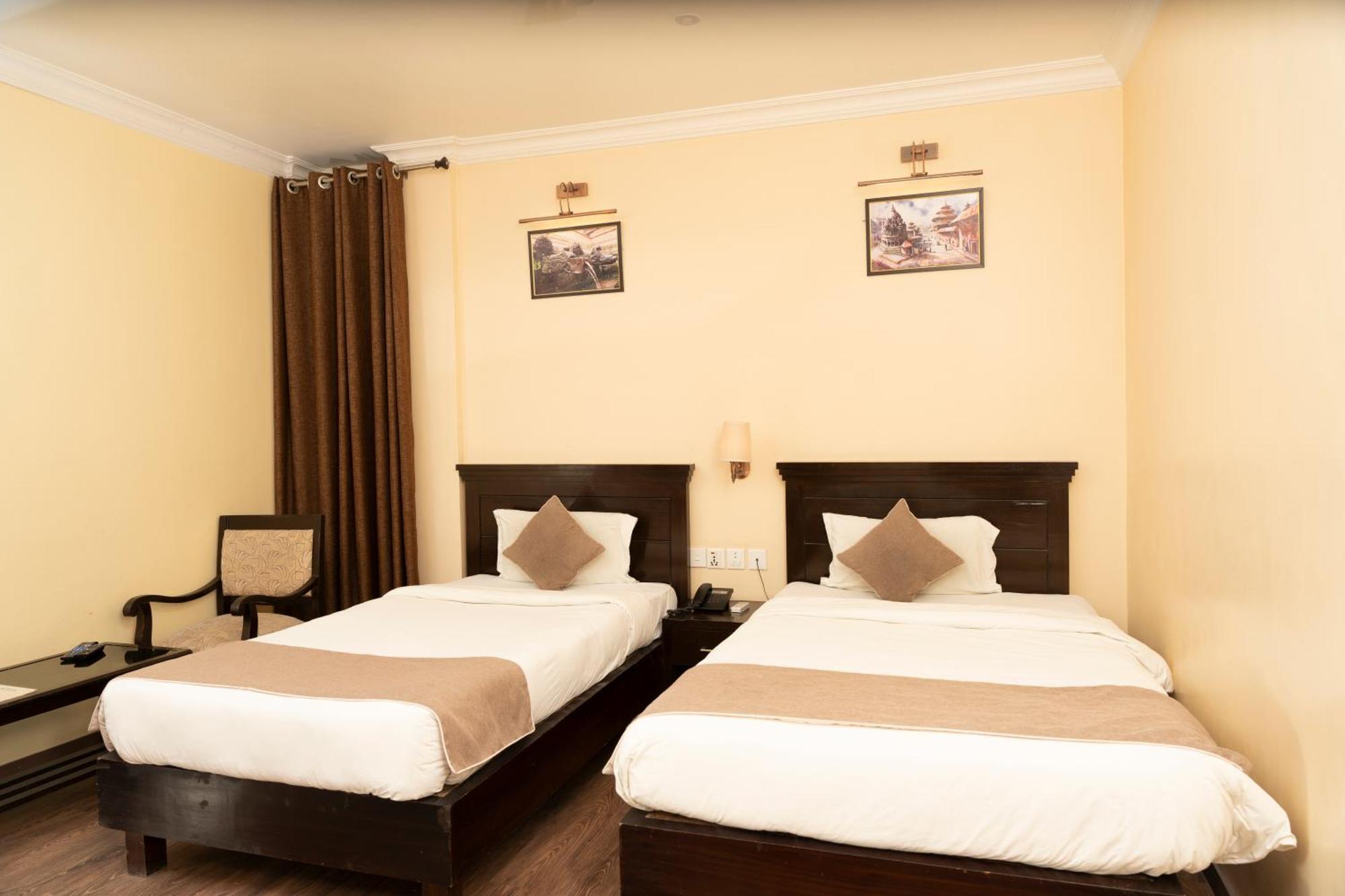 Hotel Maden Inn Itahari Extérieur photo